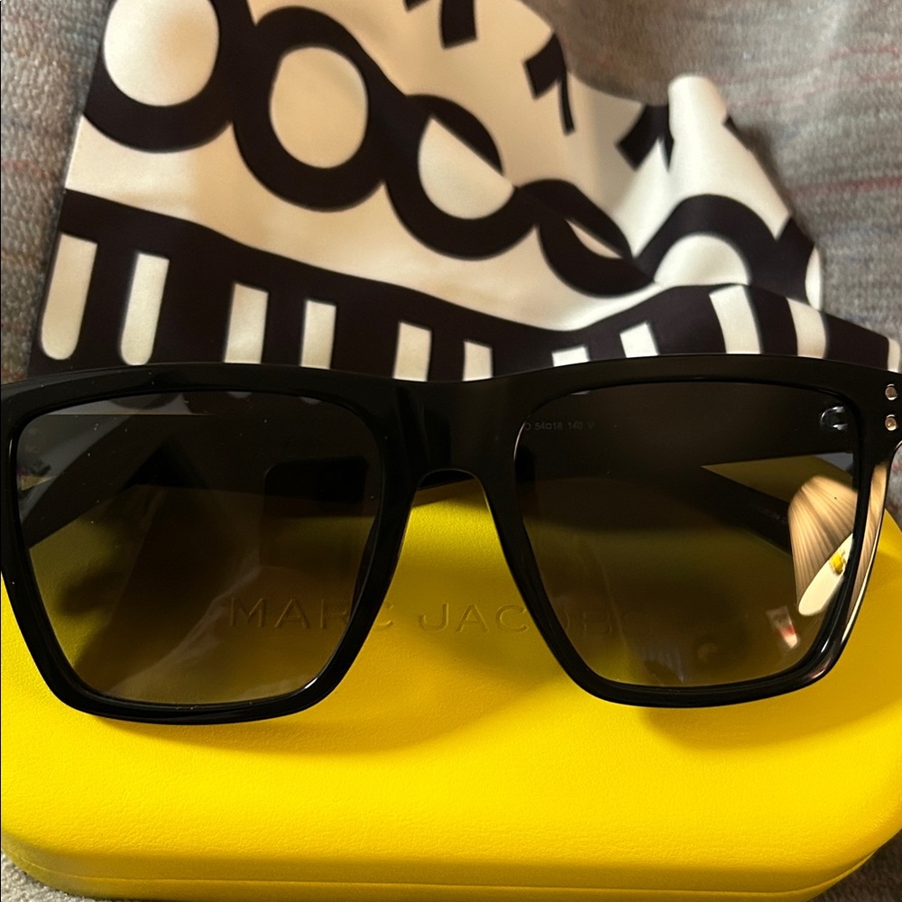 Marc Jacobs Black Sunglasses with Yellow Case